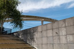 Arch;-Concrete;-Concrete-wall;-France;-Kaleidos;-Kaleidos-images;-La-parole-à-limage;-Paris;-Railway;-Railway-viaduct;-RER;-Sky;-Staircase;-Stories-Pictures;-Tarek-Charara;-Tree;-Viaduct